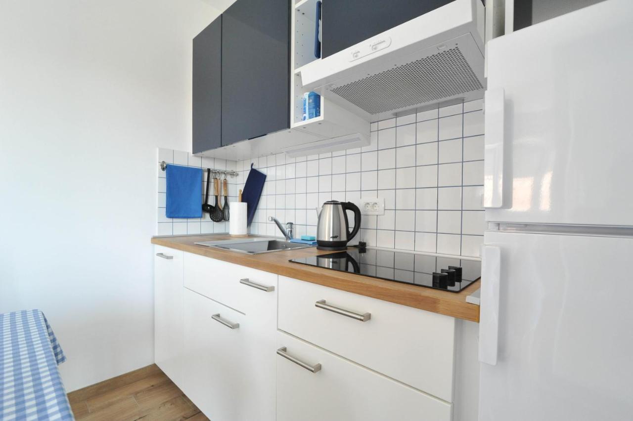 Apartmani Rebecca Vir Exterior foto
